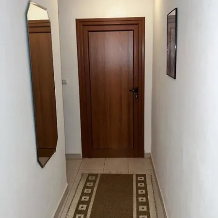 приятна къща за почивка караколев 1